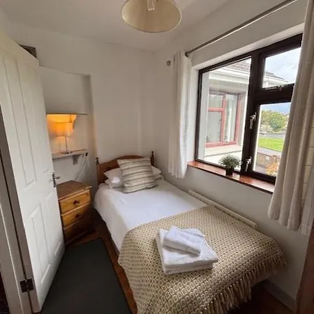 Holiday home Ashgrove House *
