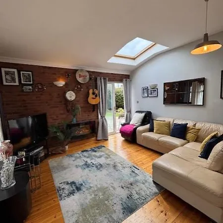 Holiday home Ashgrove House